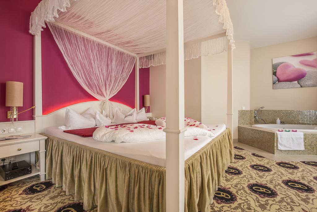 Alpen-Herz Romantik & Spa - Adults Only Ladis Exterior photo