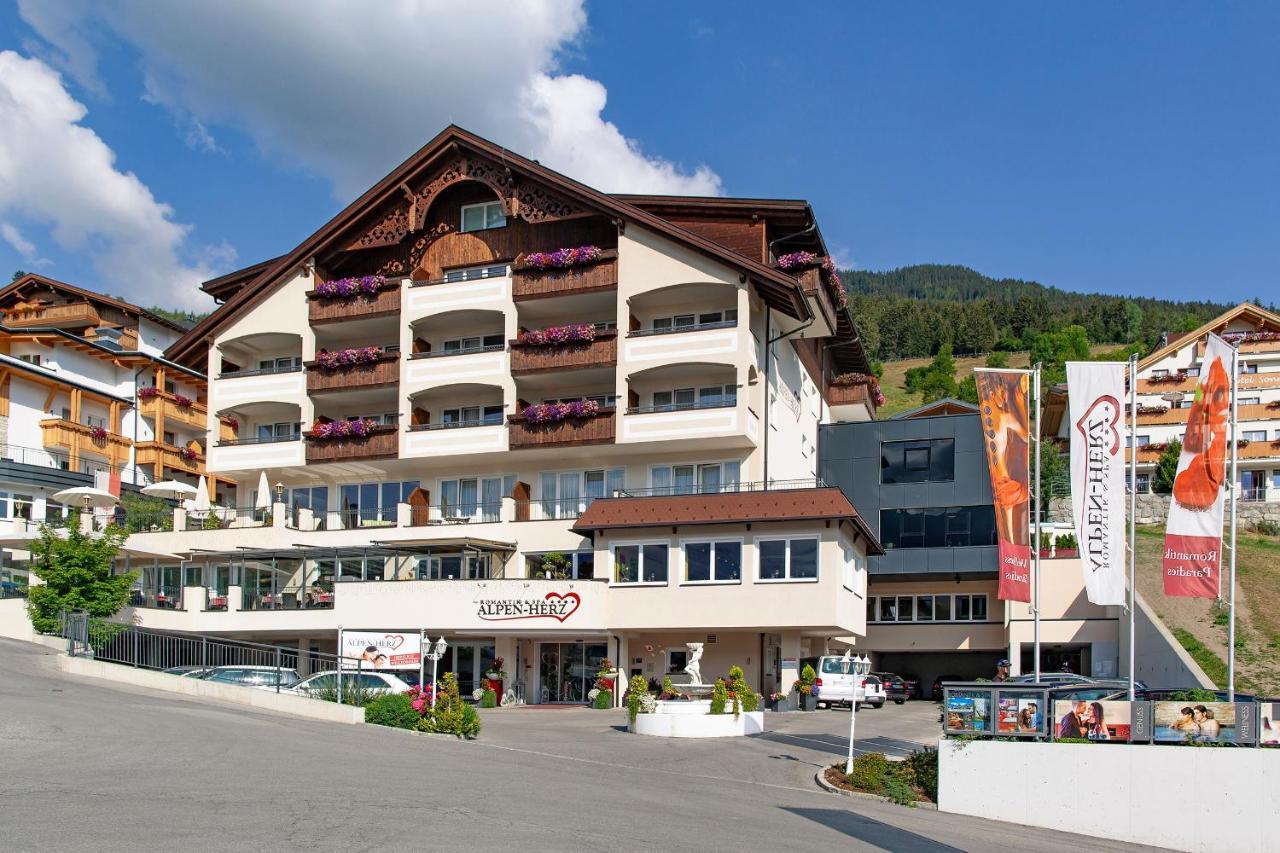 Alpen-Herz Romantik & Spa - Adults Only Ladis Exterior photo